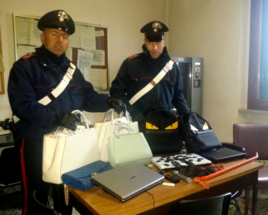 Due furti in una ditta di borse griffate, arrestata una coppia | TV Prato