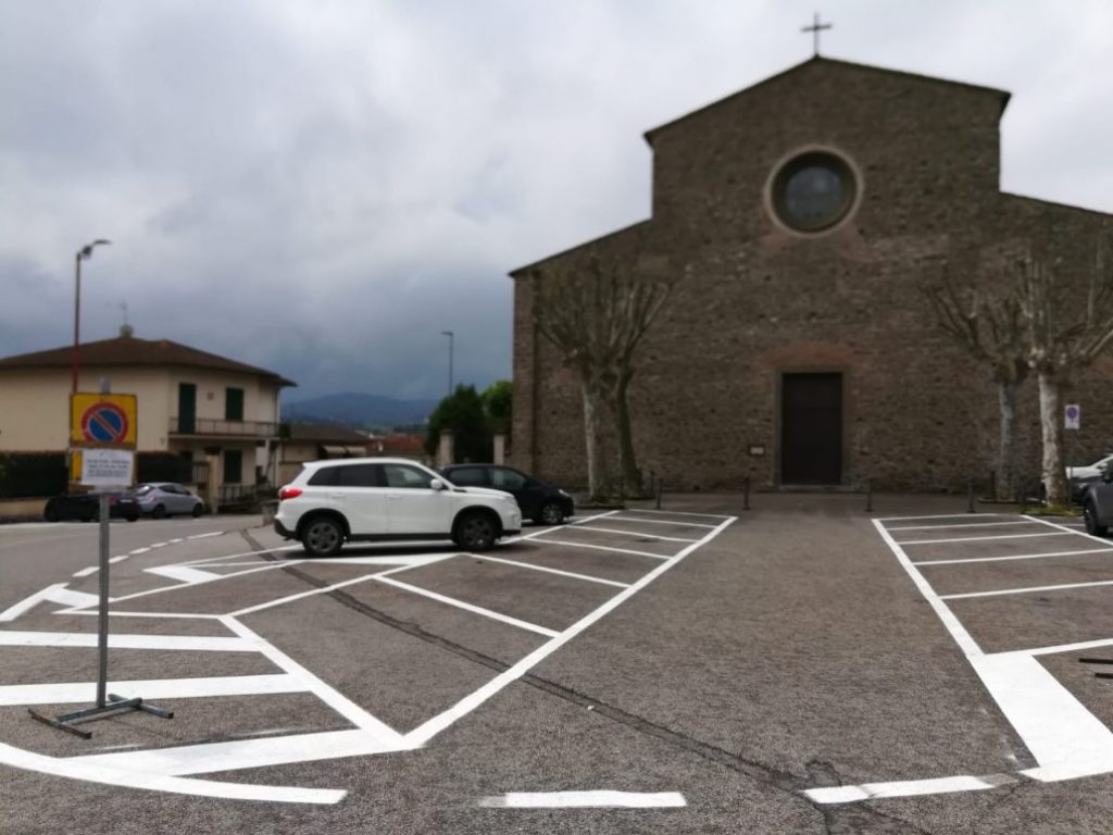 Poggio a Caiano, nuova segnaletica per strade e parcheggi TV Prato