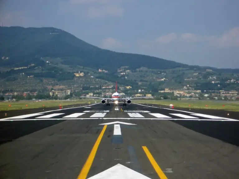 Il Consiglio comunale approva la mozione per costituirsi nel giudizio pendente al Tar contro l’ampliamento di Peretola